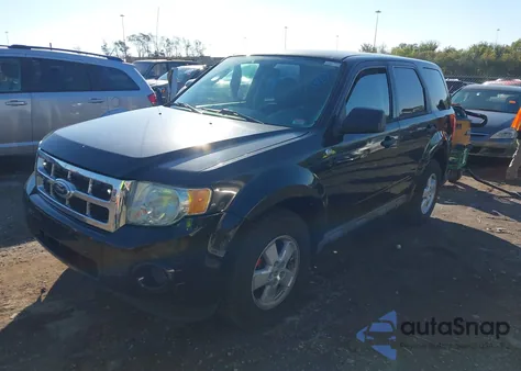 2011 Ford Escape Xls z USA, uszkodzony, nr VIN 1FMCU0C75BKA02677